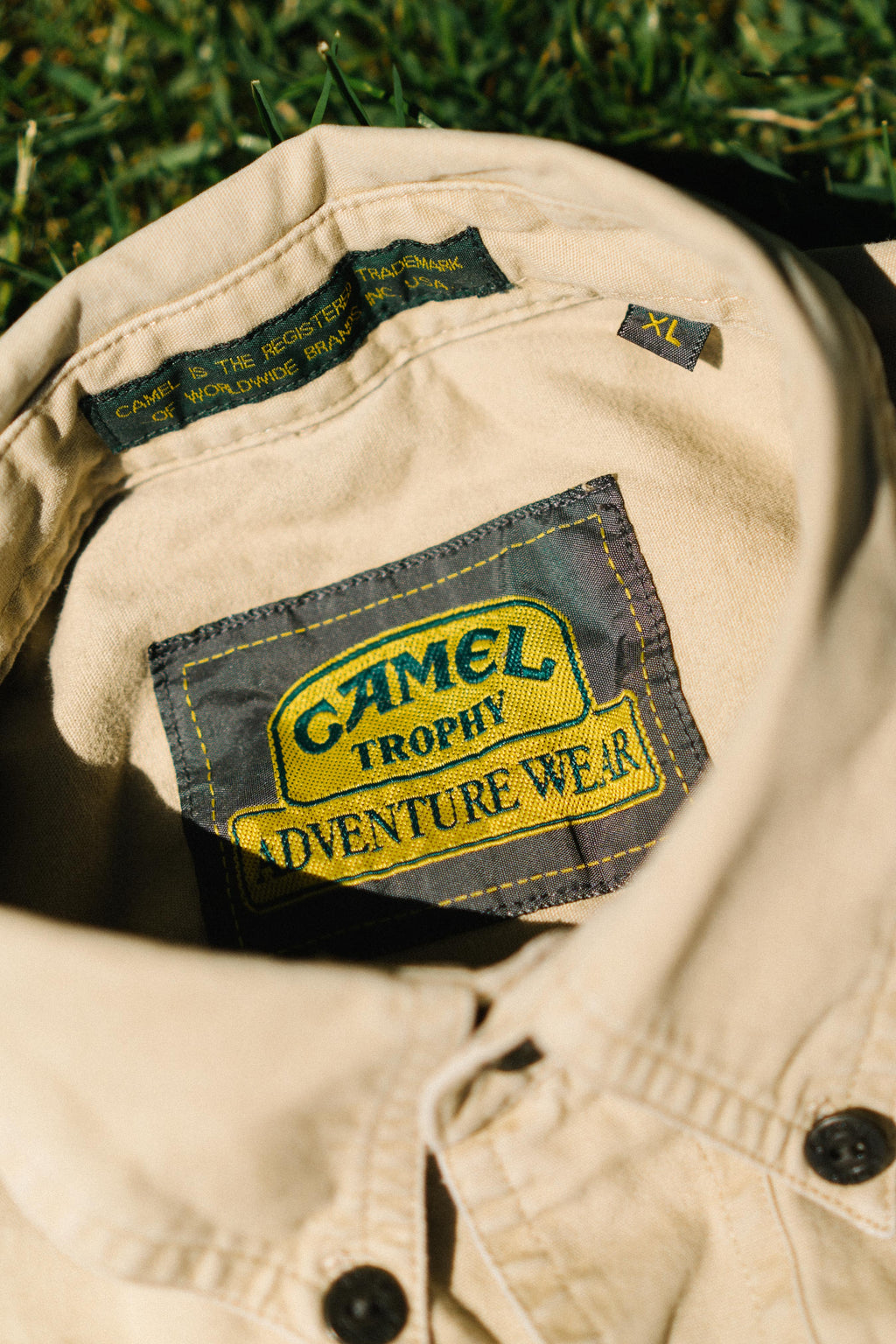 Camel Trophy Adventure Wear Safari Shirt – Vintage 1990s Beige Utility Shirt (XL)