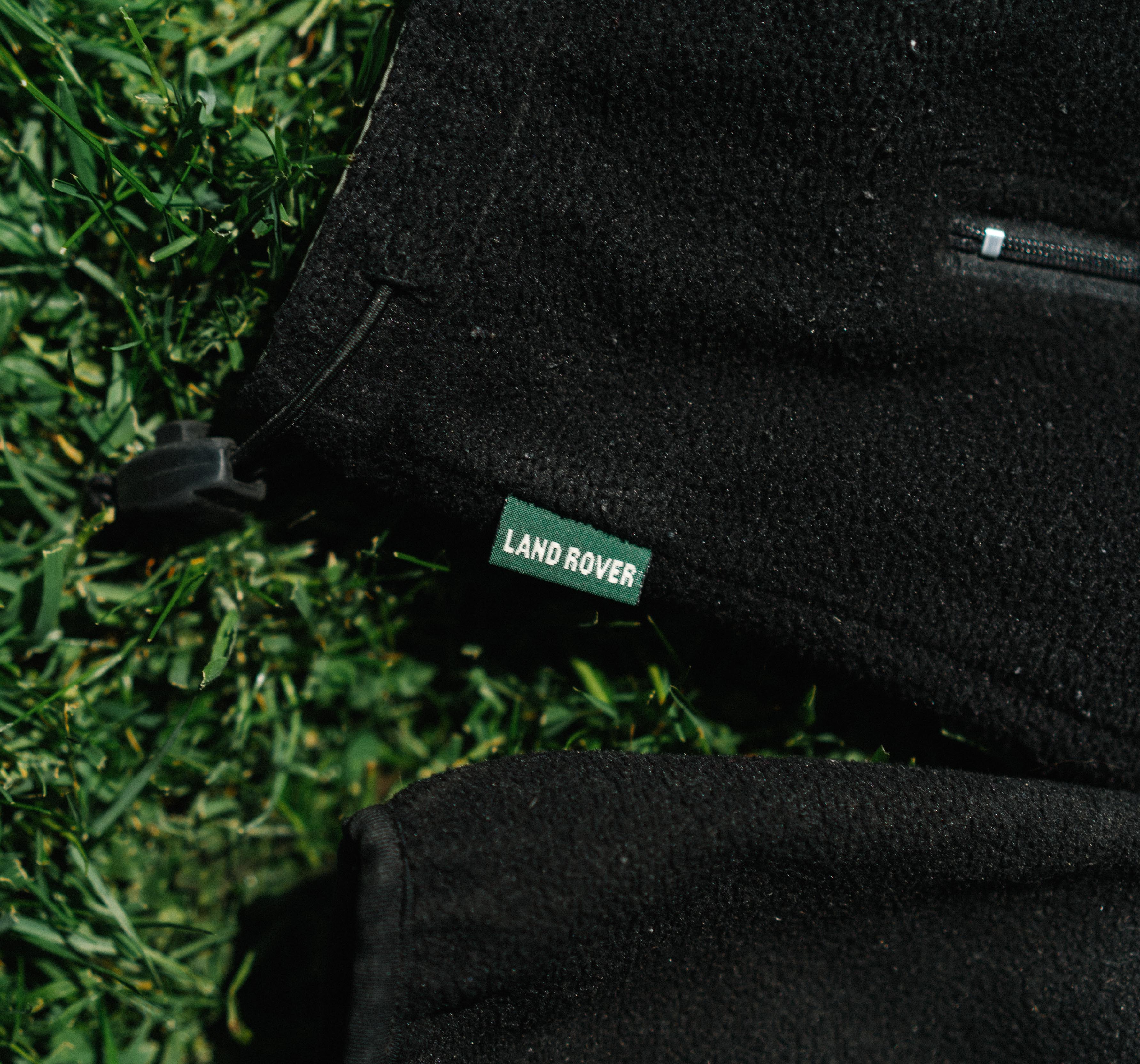 Vintage Land Rover Reversible Fleece Jacket – Black / Sage Green Technical Outdoor Jacket XL