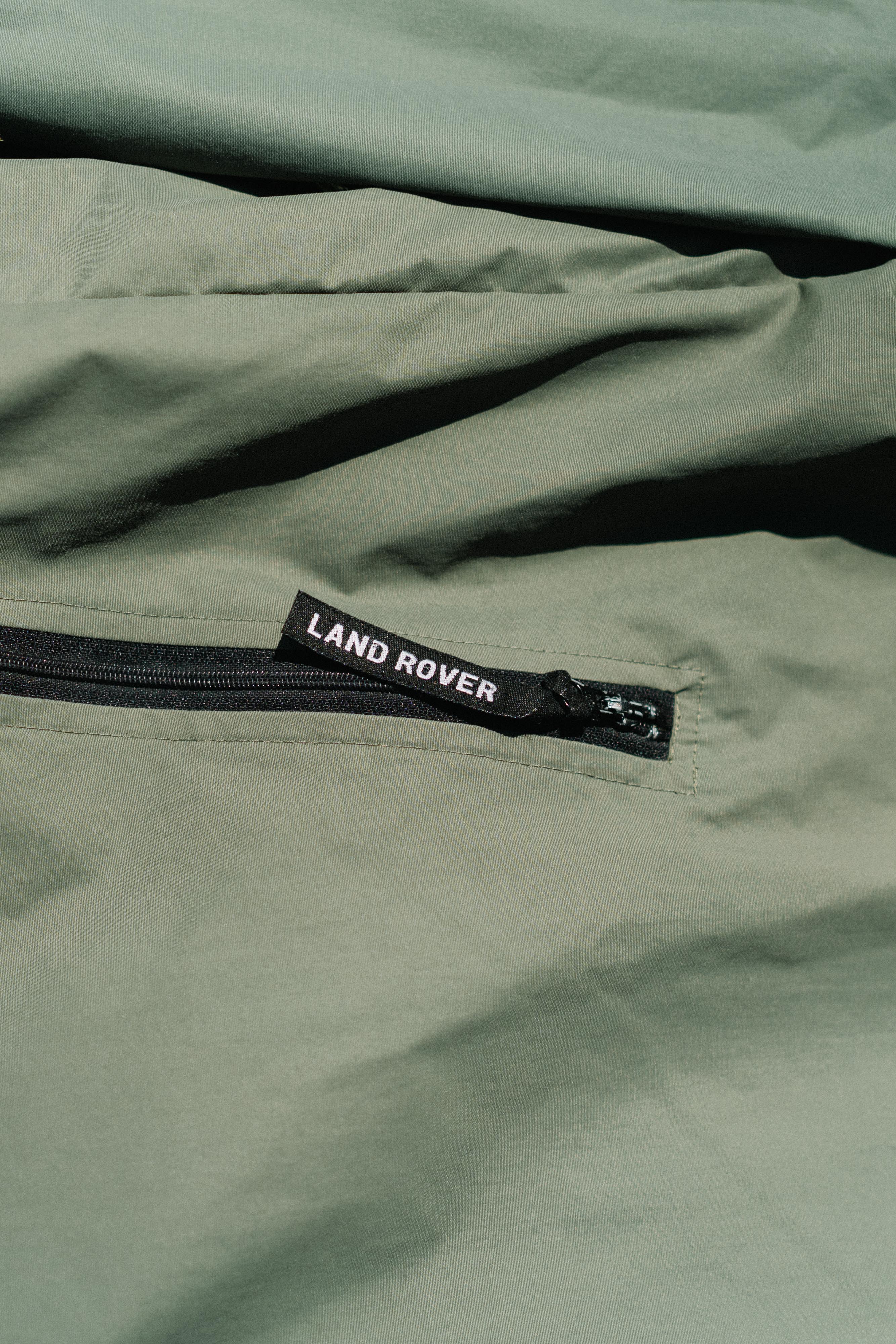 Vintage Land Rover Reversible Fleece Jacket – Black / Sage Green Technical Outdoor Jacket XL